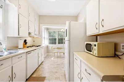 2021 Elizabeth Avenue, Winston-Salem, NC 27103 - Photo 22
