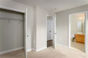 1845 Crest Hollow Dr, Winston-Salem, NC 27127 - Photo 6
