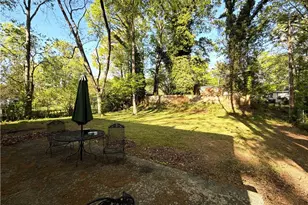 2904 Shamrock Dr, Greensboro, NC 27408 - Photo 20