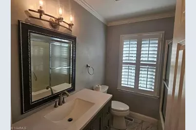 1010 Shamrock Court, High Point, NC 27265 - Photo 12