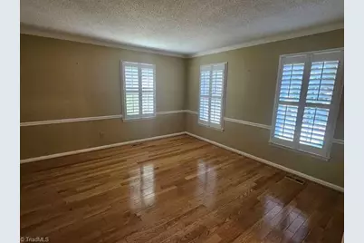 1010 Shamrock Court, High Point, NC 27265 - Photo 8