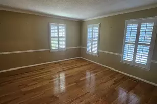 1010 Shamrock Ct, High Point, NC 27265 - Photo 8