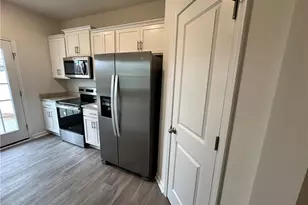 1351 Amberview Ln, Kernersville, NC 27284 - Photo 14