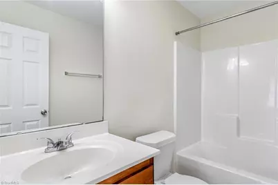 105 Sommerwall Place, Greensboro, NC 27405 - Photo 16