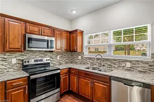 105 Sommerwall Pl, Greensboro, NC 27405 - Photo 8