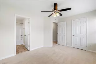 105 Sommerwall Pl, Greensboro, NC 27405 - Photo 14