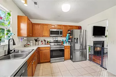 3513 Sunset Hollow Court, High Point, NC 27265 - Photo 14