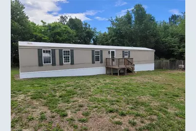 157 College Village Drive, Eden, NC 27288 - Photo 2