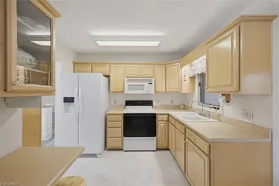 104 Willowbrook Drive, Thomasville, NC 27360 - Photo 16
