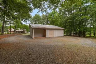 104 Willowbrook Dr, Thomasville, NC 27360 - Photo 48