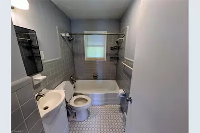 605 Oakhurst Street, Kernersville, NC 27284 - Photo 8