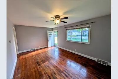 605 Oakhurst Street, Kernersville, NC 27284 - Photo 4