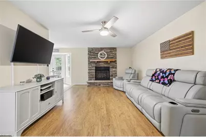 227 Meadow Lark Lane, Thomasville, NC 27360 - Photo 10