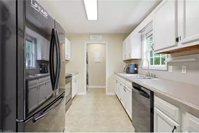 227 Meadow Lark Lane, Thomasville, NC 27360 - Photo 18