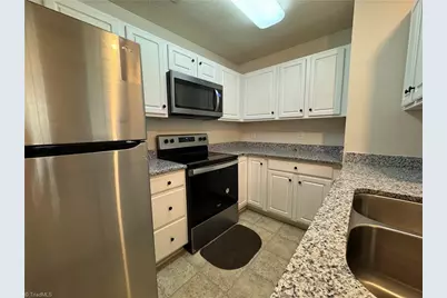 4306 Timberbrooke Drive #2C, Greensboro, NC 27409 - Photo 14
