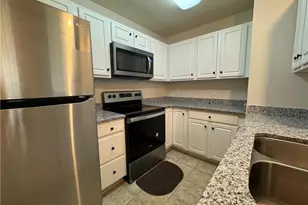 4306 Timberbrooke Dr, Greensboro, NC 27409 - Photo 14