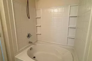 4306 Timberbrooke Dr, Greensboro, NC 27409 - Photo 36