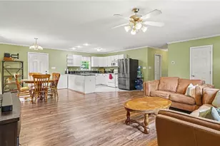 809 Carolina Ave, Thomasville, NC 27360 - Photo 4