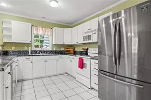 809 Carolina Ave, Thomasville, NC 27360 - Photo 8
