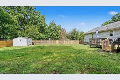 809 Carolina Avenue, Thomasville, NC 27360 - Photo 22