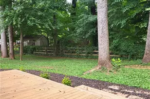 1302 Chickasha Dr, Pfafftown, NC 27040 - Photo 10