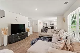 405 Gulliver Ct, Greensboro, NC 27405 - Photo 6