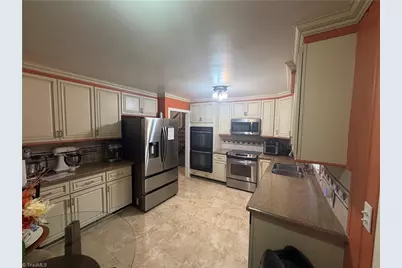2050 Independence Road, Winston-Salem, NC 27106 - Photo 10