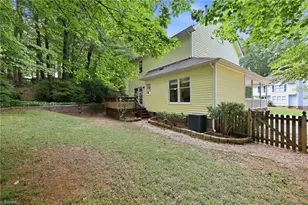 4714 Pine Hollow Ln, Greensboro, NC 27410 - Photo 10