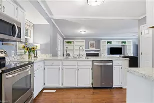 4714 Pine Hollow Ln, Greensboro, NC 27410 - Photo 10