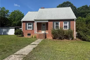 8333 Snow Camp Rd, Snow Camp, NC 27349 - Photo 2