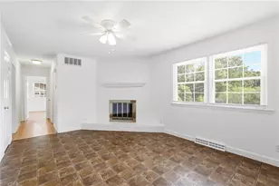 2760 Edinberg Dr, Winston-Salem, NC 27103 - Photo 4