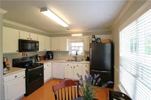 214 Troonsway Rd, Winston-Salem, NC 27127 - Photo 6