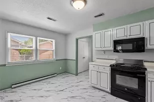 4704 Cabot Dr, Greensboro, NC 27407 - Photo 12