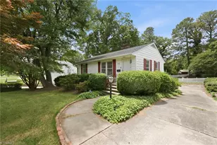 532 Central Ave, Burlington, NC 27215 - Photo 1