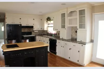 259 Chatham Road, Mount Airy, NC 27030 - Photo 10