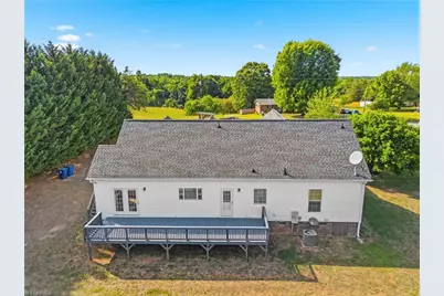 2070 Grooms Road, Reidsville, NC 27320 - Photo 28