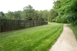 6407 Calvary Way, Thomasville, NC 27360 - Photo 12