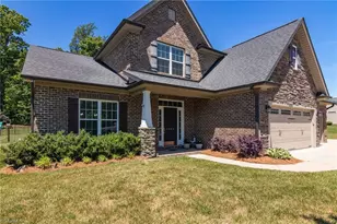 5009 Labella Ct, Kernersville, NC 27284 - Photo 4