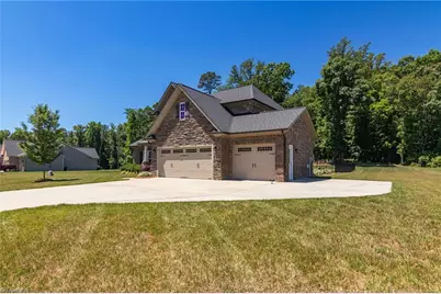 5009 Labella Court, Kernersville, NC 27284 - Photo 2