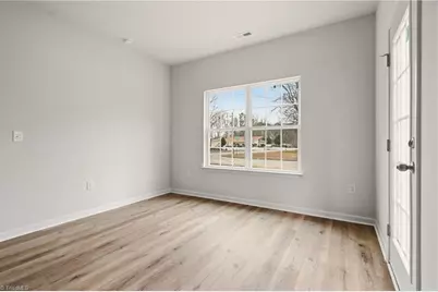 1003 Moody Street, Greensboro, NC 27401 - Photo 8