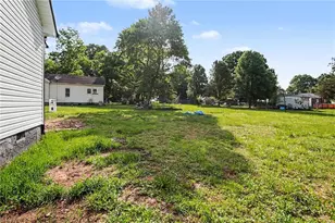 1436 Delaware Ave, Eden, NC 27288 - Photo 16