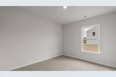 408 Jack Pine Street, Thomasville, NC 27360 - Photo 6