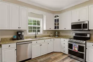 1733 Abbottsford Dr, Kernersville, NC 27284 - Photo 8