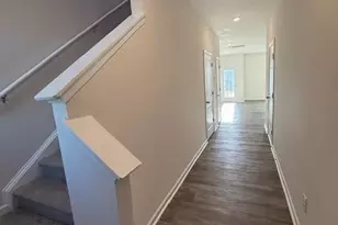 1323 Broholmer Ln, Greensboro, NC 27405 - Photo 2