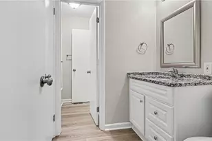 1723 Waverly St, High Point, NC 27265 - Photo 8