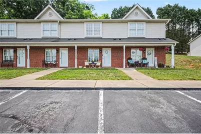 525 Highland Park Drive #D, Eden, NC 27288 - Photo 2