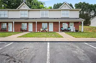 525 Highland Park Dr, Eden, NC 27288 - Photo 2