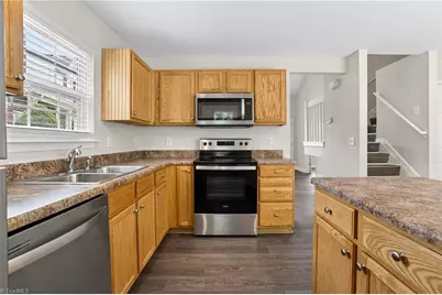 614 Grasswren Way, Greensboro, NC 27409 - Photo 8