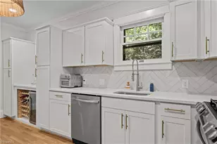 1606 West End Pl, Greensboro, NC 27403 - Photo 10