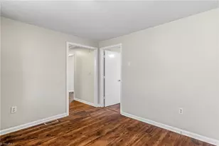 104 S Raleigh St, Greensboro, NC 27401 - Photo 16